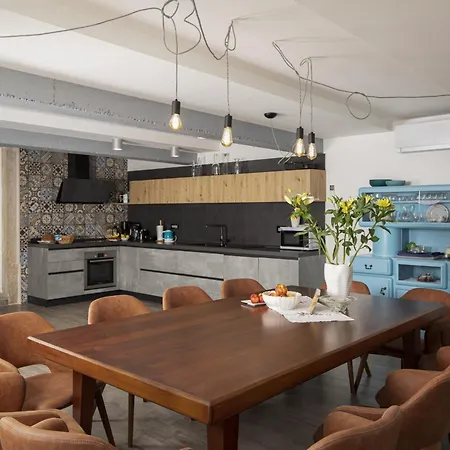 6-bedroom With Heated Pool Near Pula Valtura