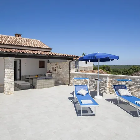 Villa 6-bedroom With Heated Pool Near Pula Valtura